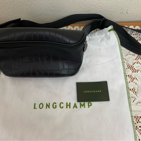 Longchamp Black pouch bag/belt bag/fanny pack - Picture 1 of 6